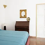 Nello Storico “palazzo Donn'anna” * Neapol