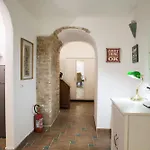 Nello Storico “palazzo Donn'anna” Neapol